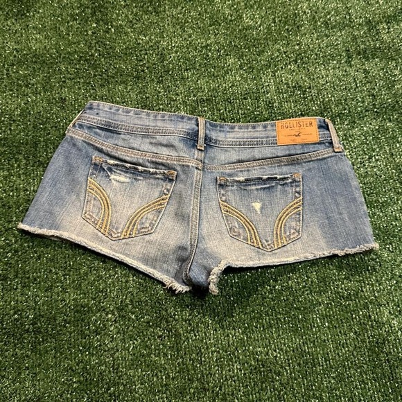Y2K Hollister Blue Beaded Mini Denim Shorts Size Women's 27 - Picture 3 of 7